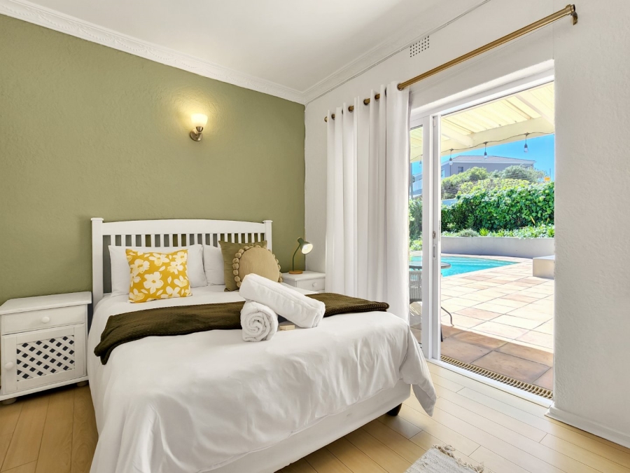 To Let 1 Bedroom Property for Rent in Bloubergrant Western Cape